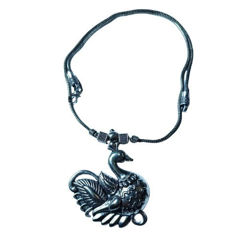 Peacock Motif Pendent Chain set