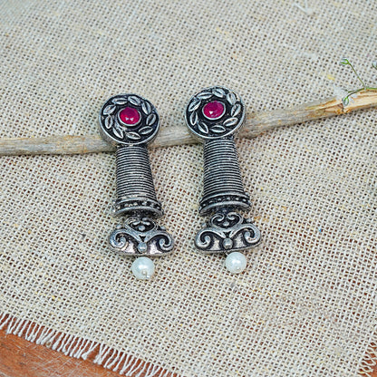 Red Stone Studded Delicate Oxidised Earrings With Hanging Pearl