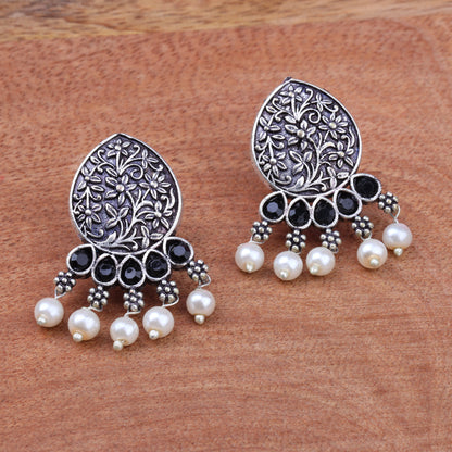 Black Stone Studded Elegant Oxidised Stud Earrings