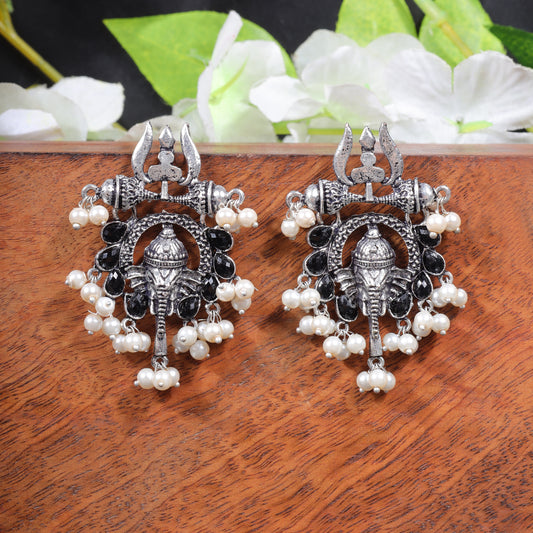 Black Stone Studded Beautiful Ganesha Earrings With Hanging Baby Pearls